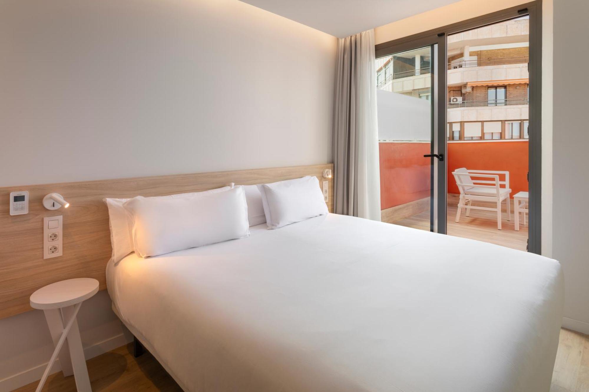 B&B Hotel Alicante Centro Екстер'єр фото
