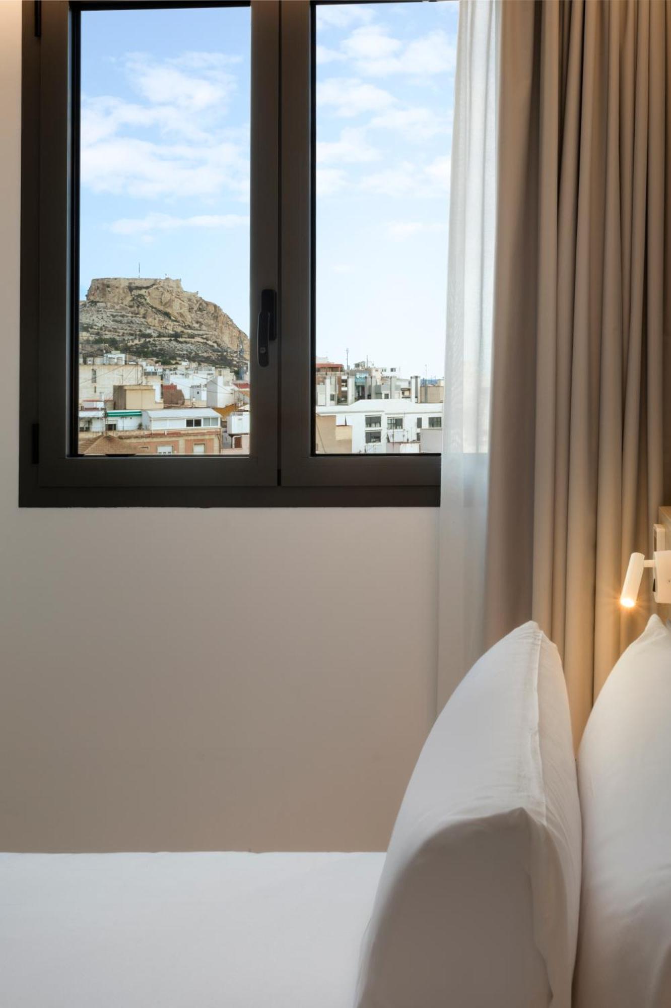 B&B Hotel Alicante Centro Екстер'єр фото